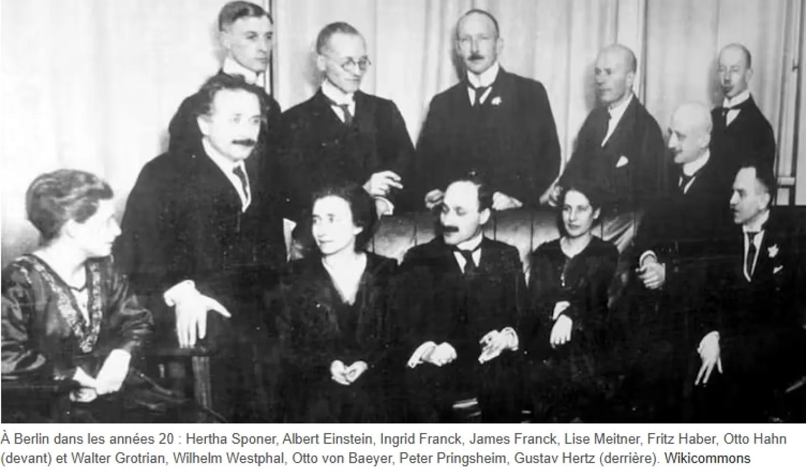 Lise Meitner avec ses collègues